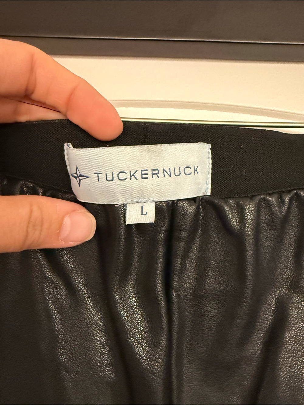 Tuckernuck Ashford black faux leather cropped flares, size L - Picture 5 of 9